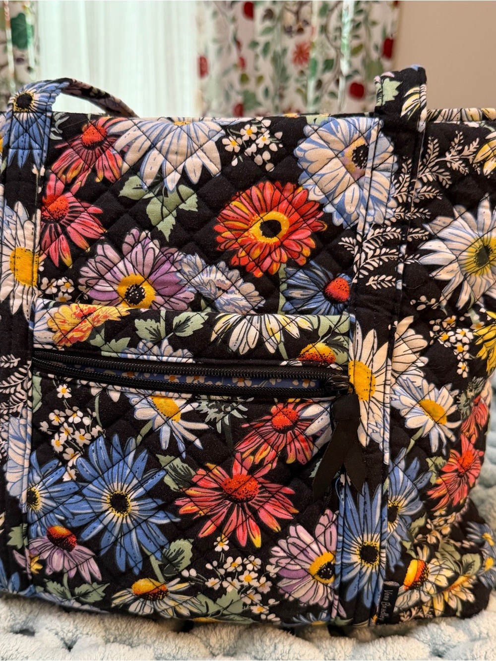 Vera Bradley Black Quilted Floral Tote with Multi-Color Blooms Great Condition - Picture 8 of 17